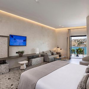 CHRONOS Suite Jacuzzi